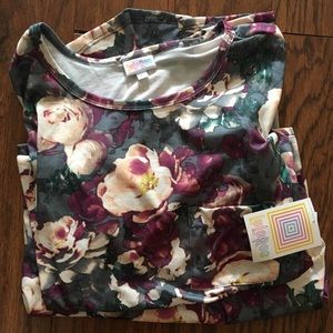 Lularoe 🦄 Large Floral Carly